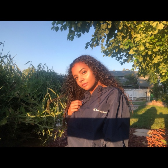 Meet your Posher, Unity - Picture 1 of 1